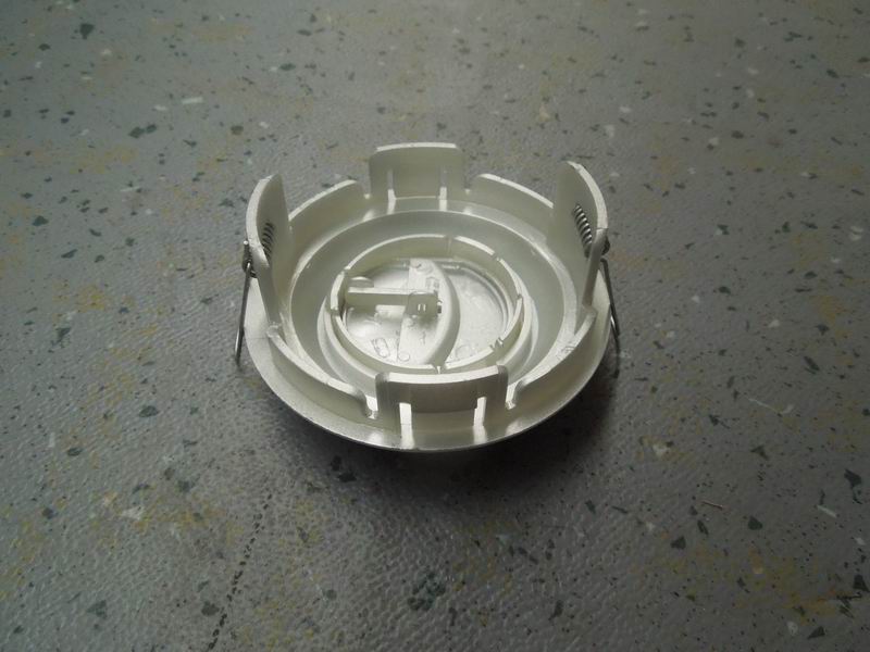 финансовый год 80 Круглый воздухозаборник с одним отверстием, серебристо-серый, экологический логотип