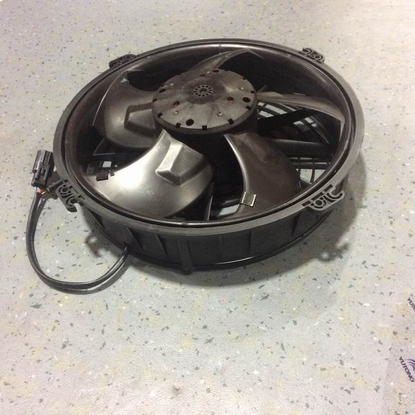 Condenser fan