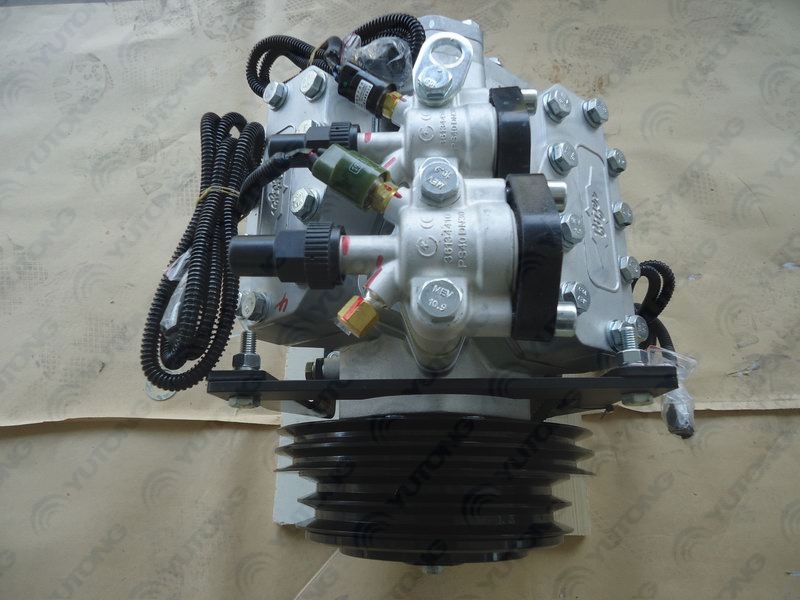 Air conditioning compressor, F600, 2A2B, 260/220-1