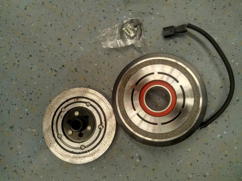 TM31-B-158 slot clutch-2