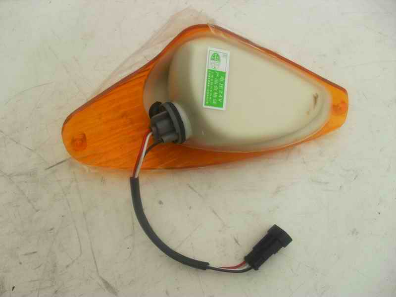 Боковой фонарь заднего вида в сборе слева