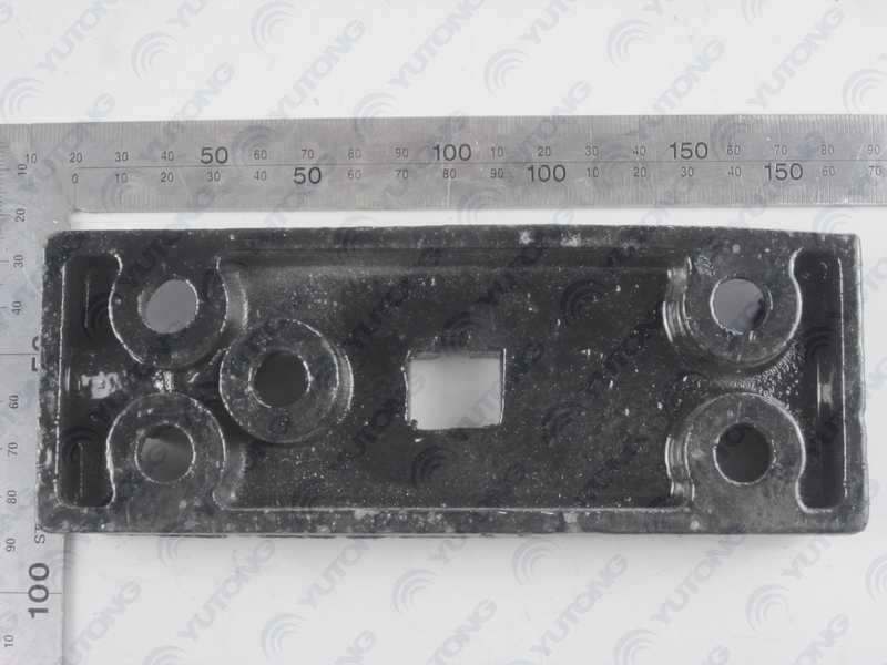 Reverse mirror base plug