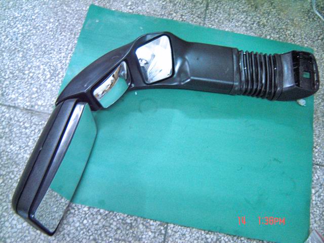 D reversing mirror assembly-right; electric