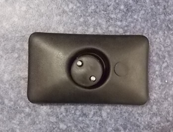 Rectangular mirror assembly