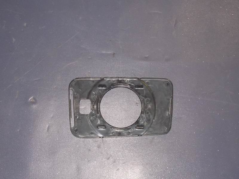 Основное сиденье — слева