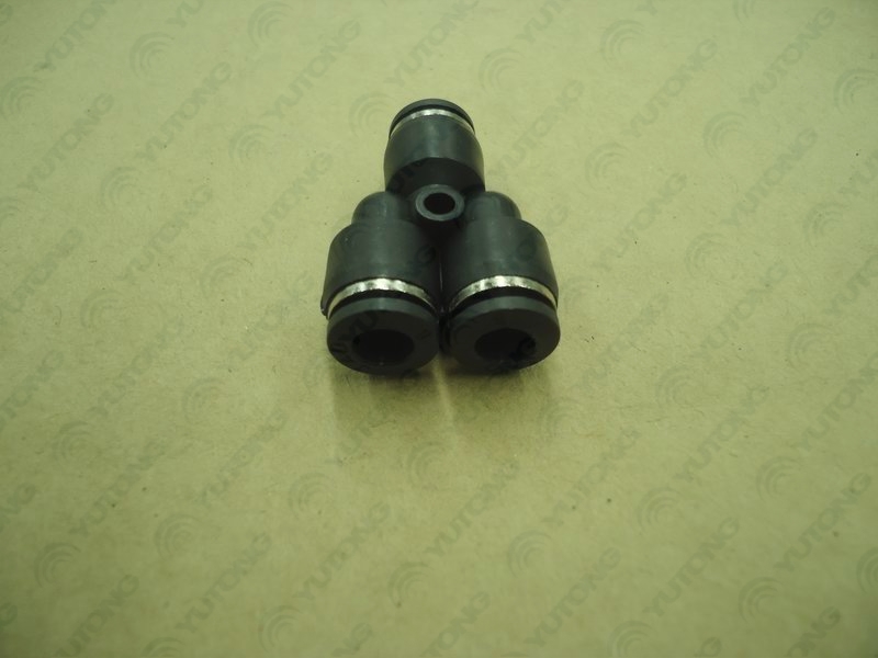 Y-shaped tee quick connector