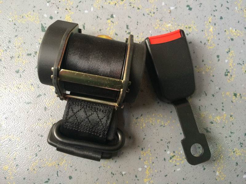 Two-point roll-up black seat belt