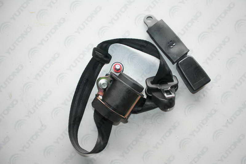 D Seat belt (three-point rolling type, used on 6800-00182)