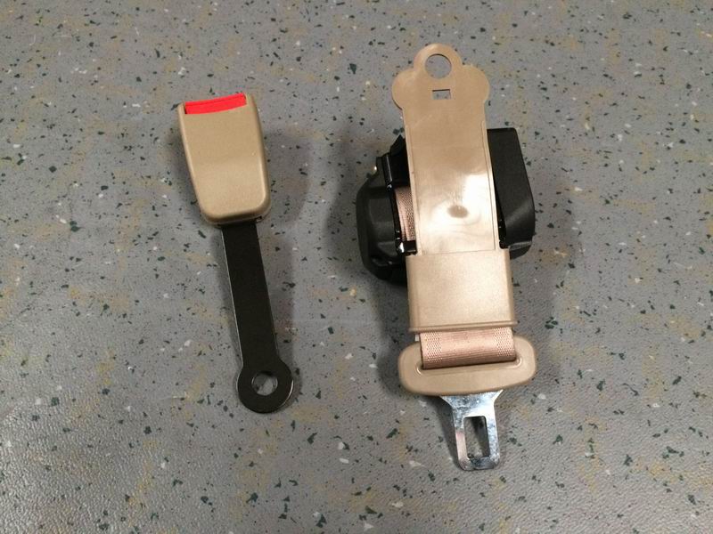 YT01 two-point small roll-up light brown seat belt-2