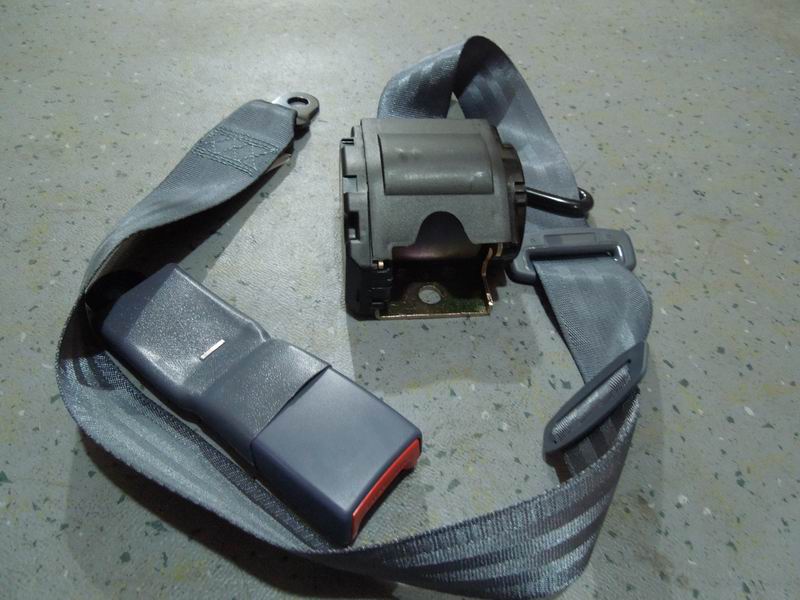 YT15B three-point rolling grey seat belt-2