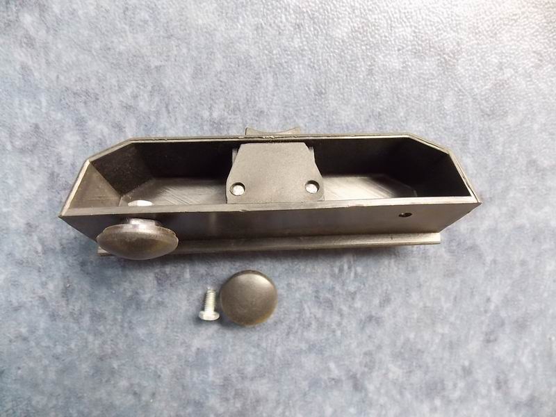 Bathroom breathable window lock