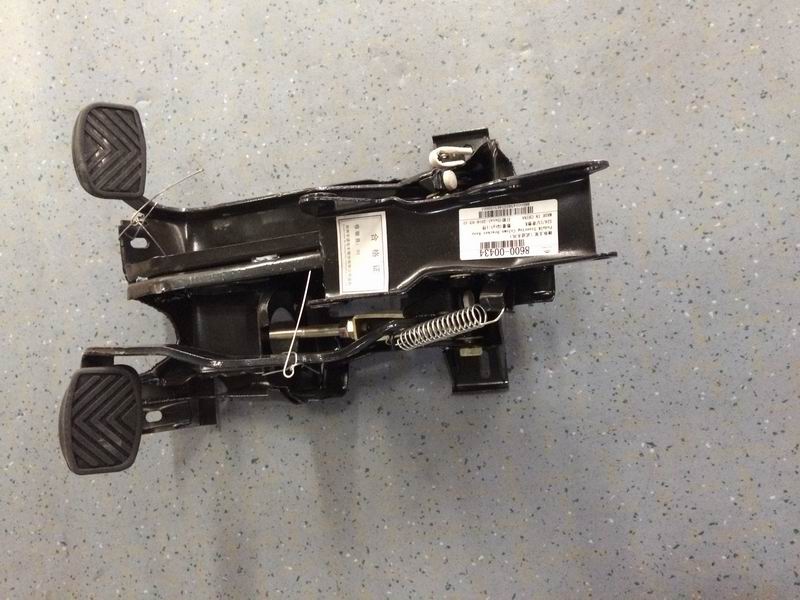 Pedal mechanism assembly, two combination pedals-1