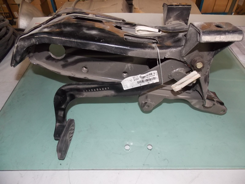 Педальный механизм в сборе (педаль тормоза)