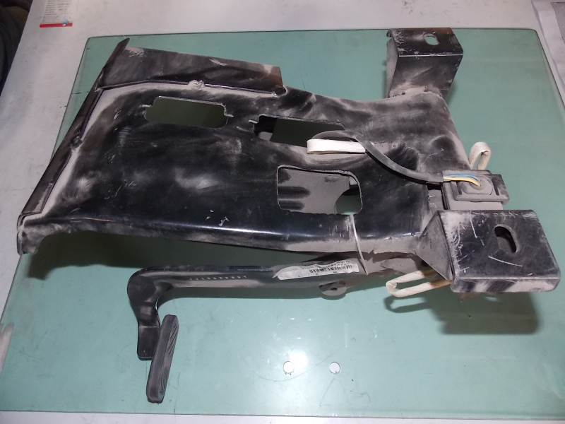 Педальный механизм в сборе (педаль тормоза)-2