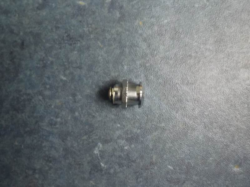 Small lock on the front decorative part of the luggage rack-1