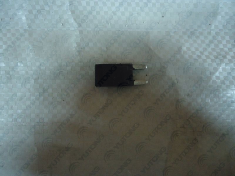 Вставка диодных деталей для литья под давлением