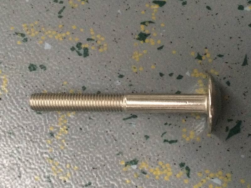 Болт крепления смотровой крышки пола M8* 75