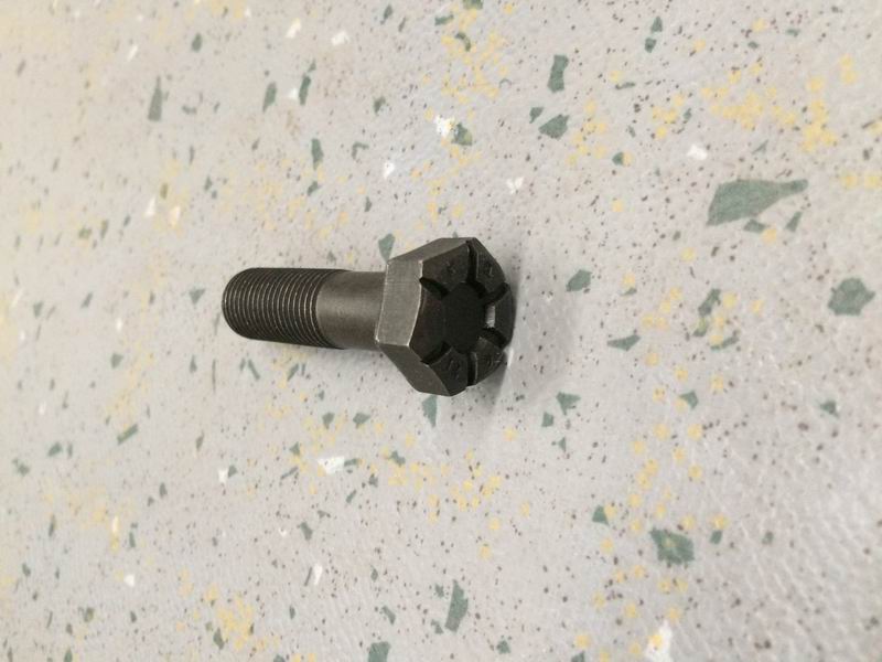Hexagon head bolt