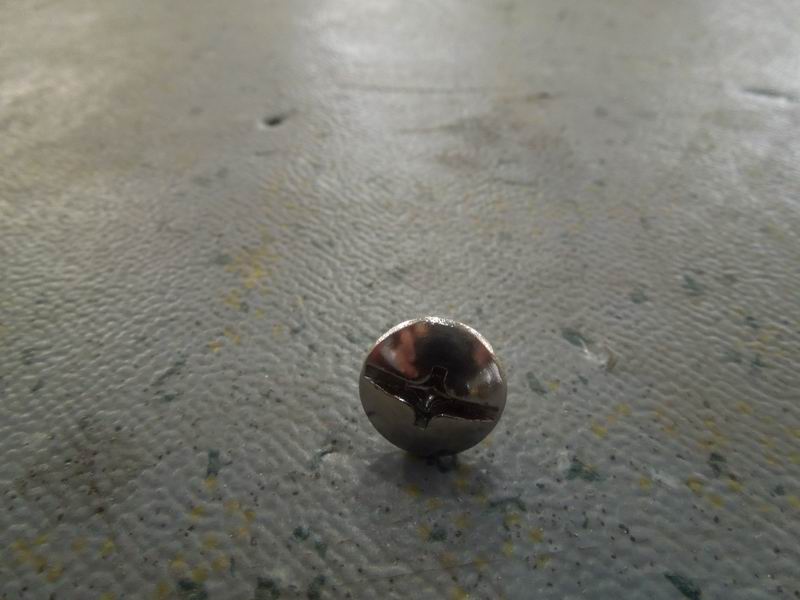 Slotted spherical large cylindrical head screw M6X12-1