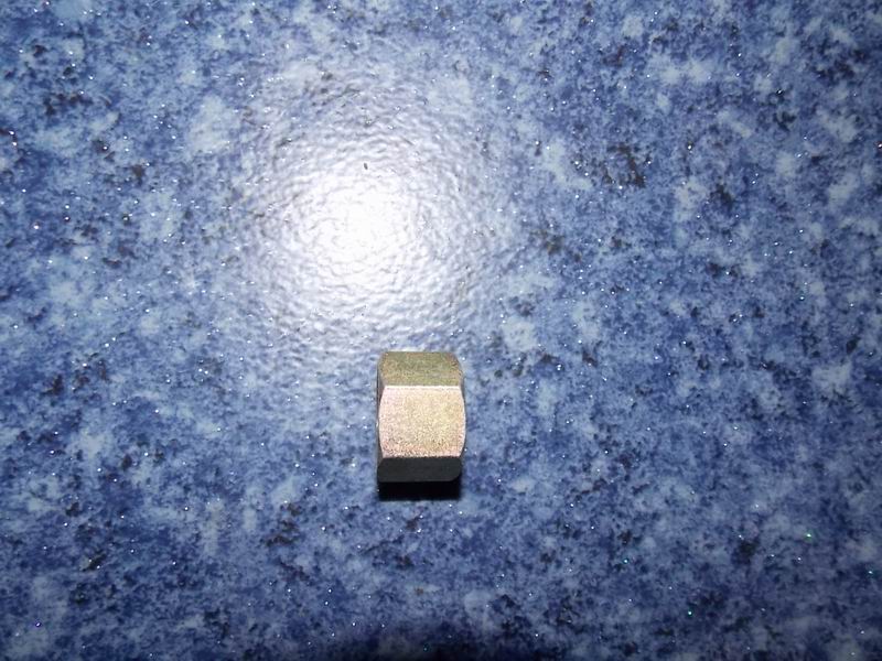 D Nut for clamping pipe joints; M18*1.5-1