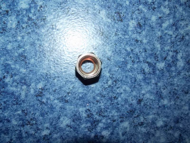 D Nut for clamping pipe joints; M18*1.5