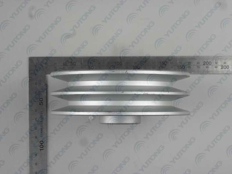 Fan pulley; can be replaced by 9405-00659