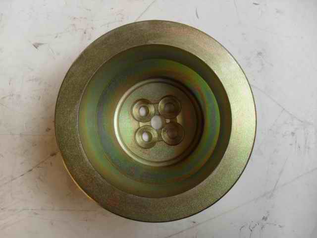 Crankshaft pulley; four-slot