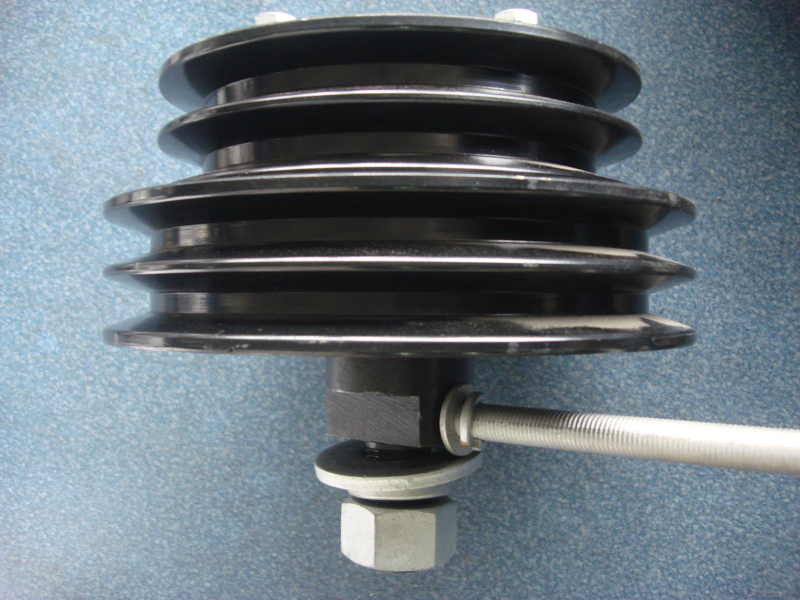 Air conditioner tightening wheel