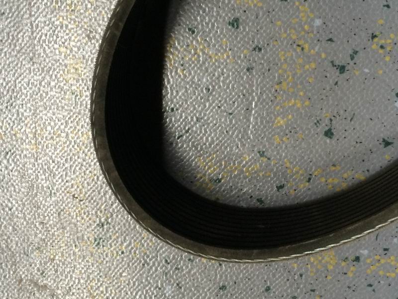 Многоклиновой ремень 10PK 1945mm