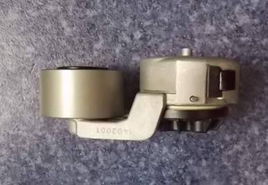 Belt tightening wheel