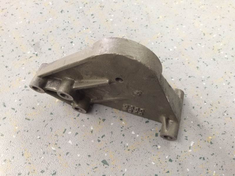 Tightening wheel seat