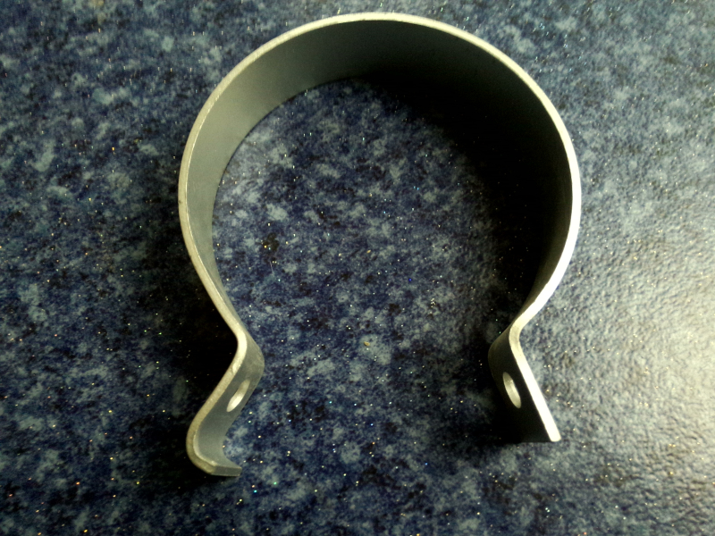 Фиксированный хомут впускной и выпускной трубы (круглый, Φ 102 )