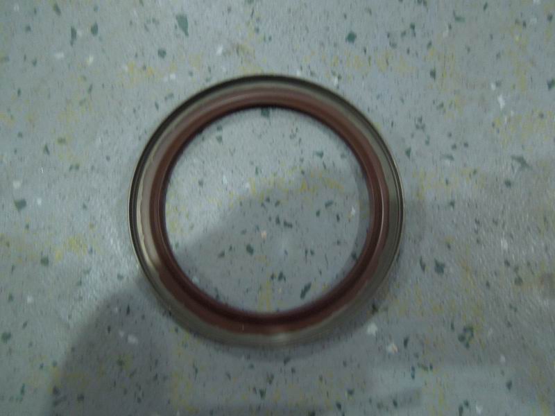 Front wheel hub oil seal (4.5T/100.05*6.8/inner lip)-1