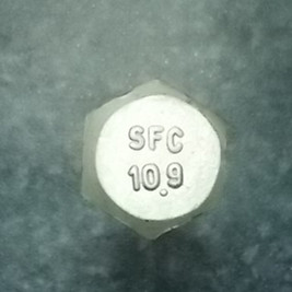 Гексагоновый винтовка с дырчатыми зубами; M30*2*200-1