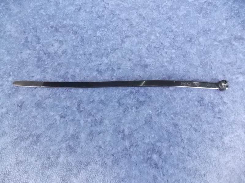 Nylon cable ties, 7.7*225,-40-105, inverted tooth lock